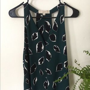 Sleeveless high neck loft blouse